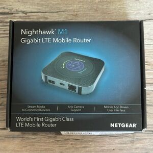 NETGEAR Nighthawk M1 Gigabit LTE Mobile Router - Black. New. Open box